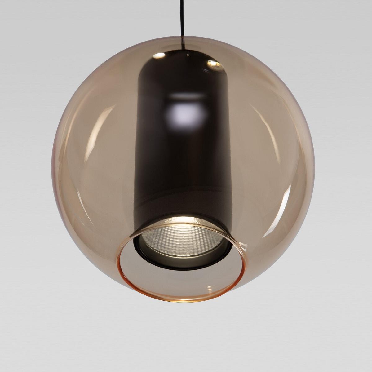 фото подвесная светодиодная люстра eurosvet 50258/3 led дымчатый/ бежевый/ шоколад | 220svet.ru