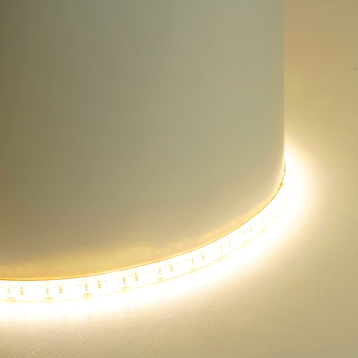фото светодиодная лента feron ls626 17w/m 180led/m 2835smd 3000к 5m 51638 | 220svet.ru