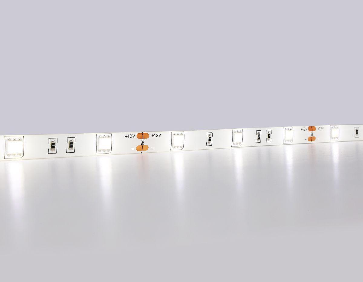 фото светодиодная влагозащищенная лента дневной белый ambrella light 7,2w/m 30led/m 5050smd 4500к 5m gs1902 | 220svet.ru