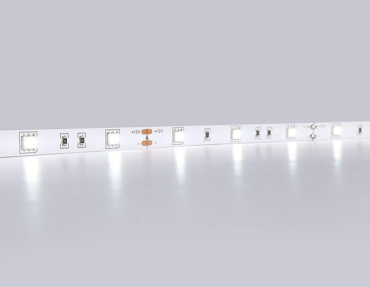 фото светодиодная лента холодный белый ambrella light 7,2w/m 30led/m 5050smd 6500к 5m gs1803 | 220svet.ru