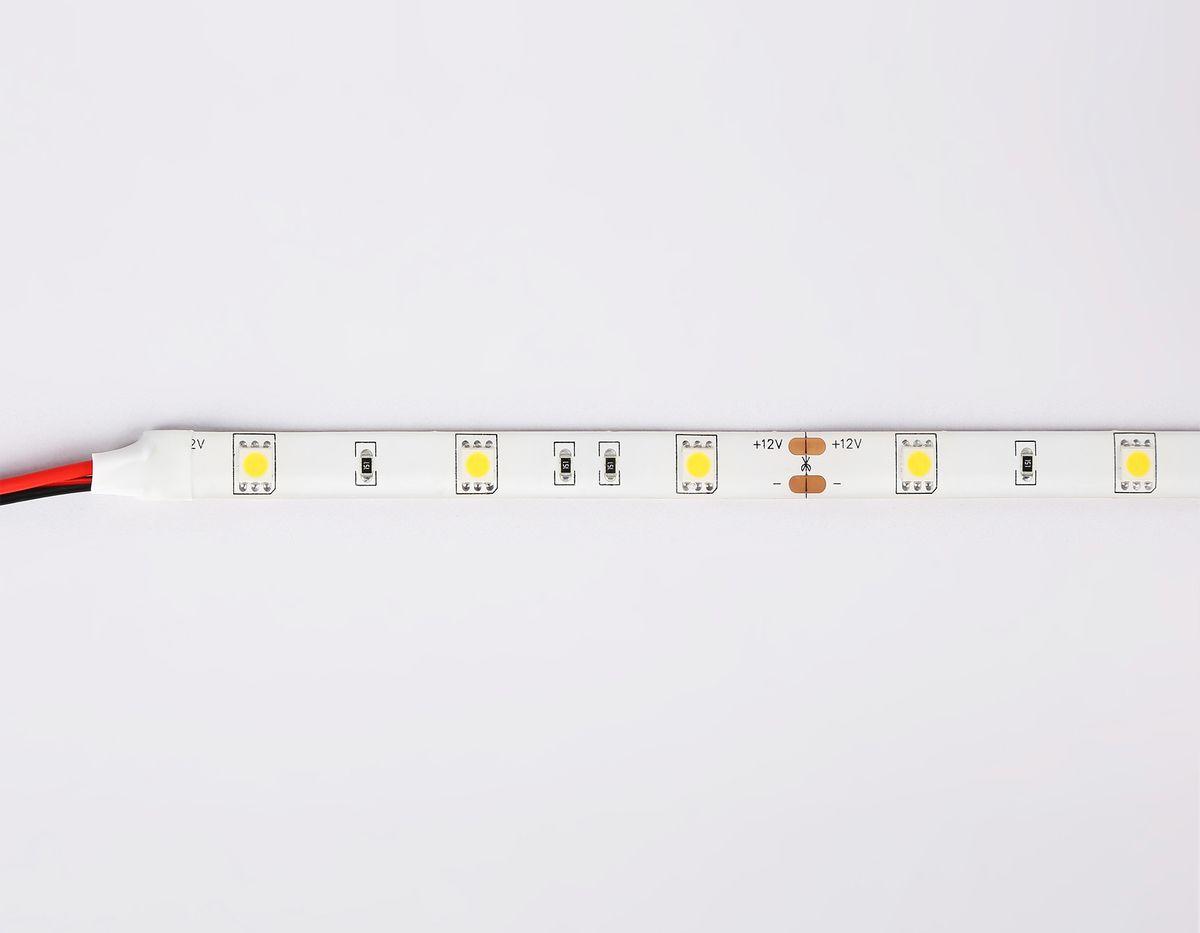 фото светодиодная влагозащищенная лента холодный белый ambrella light 7,2w/m 30led/m 5050smd 4500к 5m gs1903 | 220svet.ru